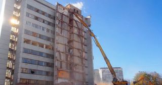 Демонтаж многоэтажного дома Красноуфимск, цена от 3668 руб.