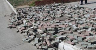 Демонтаж тротуарной плитки Красноуфимск, цена от 2945 руб.